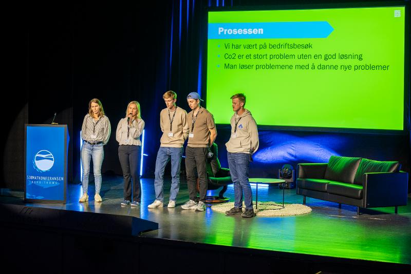 Studenter Foto Skjervøy kommune - Moloen Media.jpg